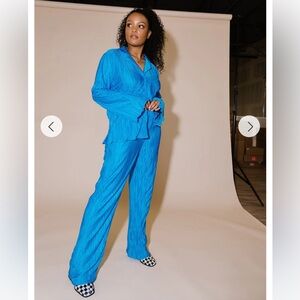 NWT Dressed in LALA plisse set in electric blue